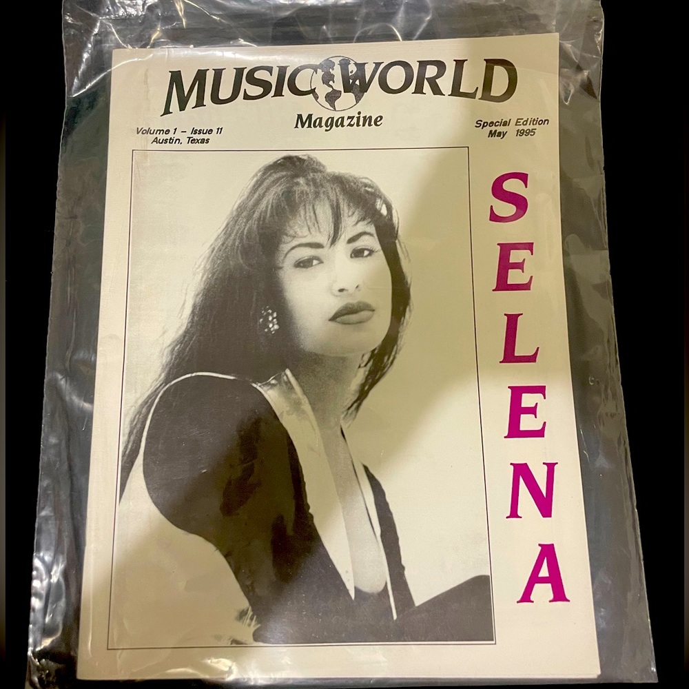 1995 Selena Quintanilla music world vintage magazine from Austin tx